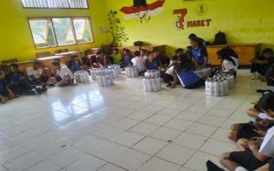 Semangat Baru di Hari Pertama Pasca Libur Idul Fitri SMPN Tujuh Maret Hadakewa